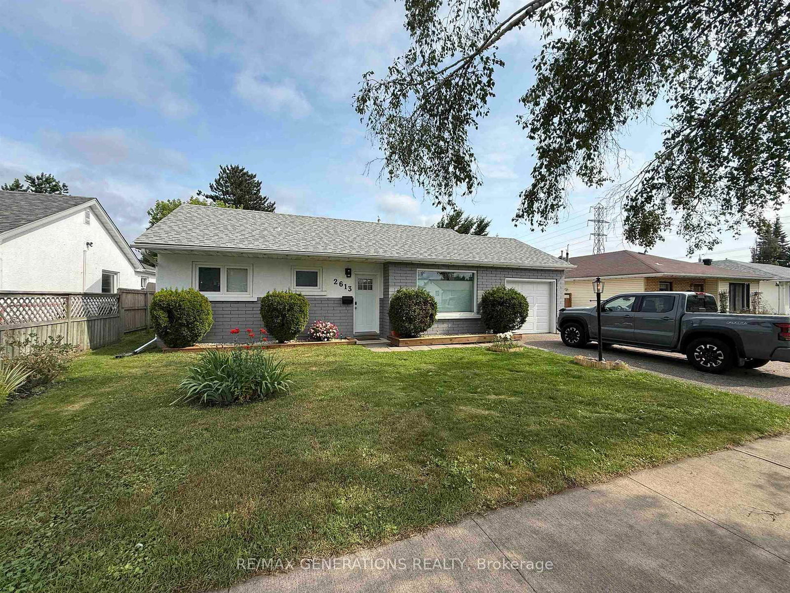 2613-isabella-street-e-thunder-bay-ontario-x13589306