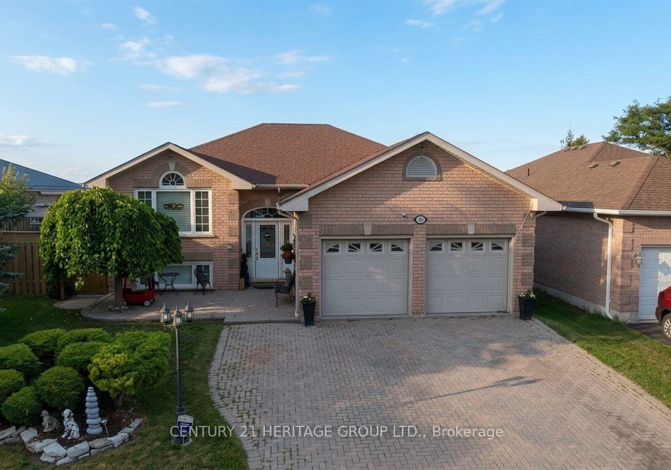16-eakins-crescent-kawartha-lakes-ontario-x13589348
