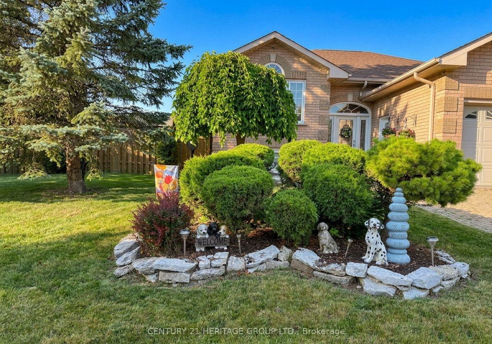 16-eakins-crescent-kawartha-lakes-ontario-x13589348