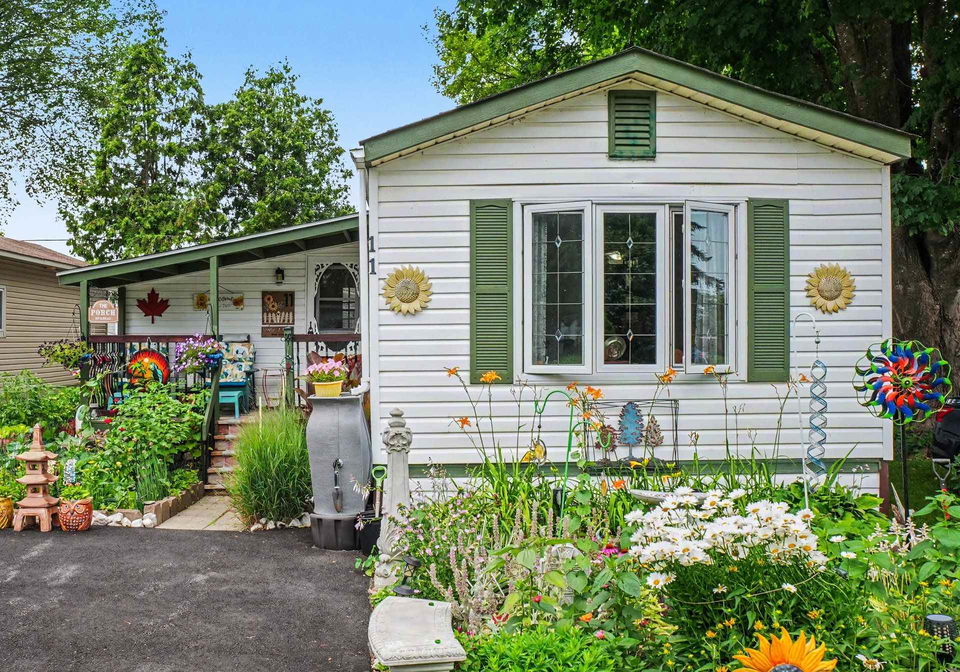 11-oakwood-street-beckwith-ontario-x13589458