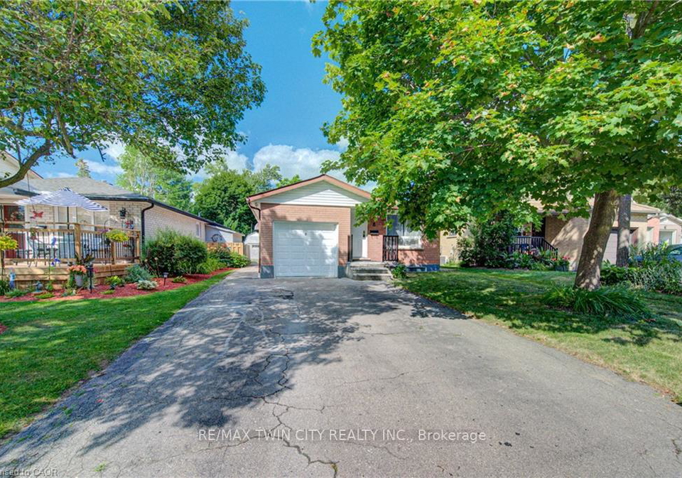 8-pamela-place-guelph-ontario-x13589498