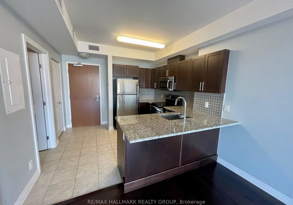 242-rideau-street-ottawa-ontario-x13589618