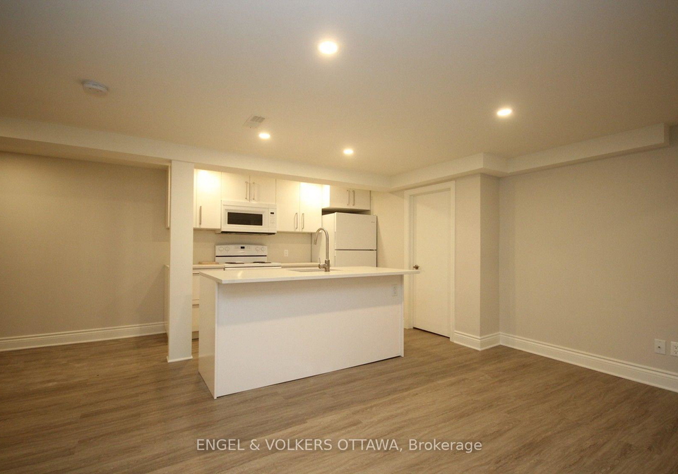 2073-alton-street-ottawa-ontario-x13589742