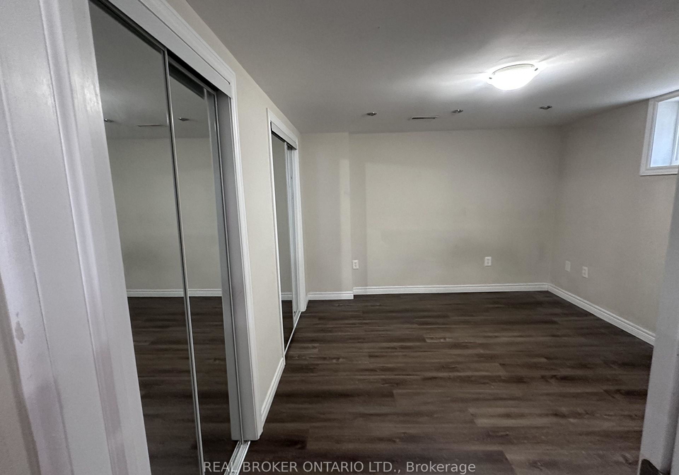 311-wallace-avenue-s-welland-ontario-x13589994