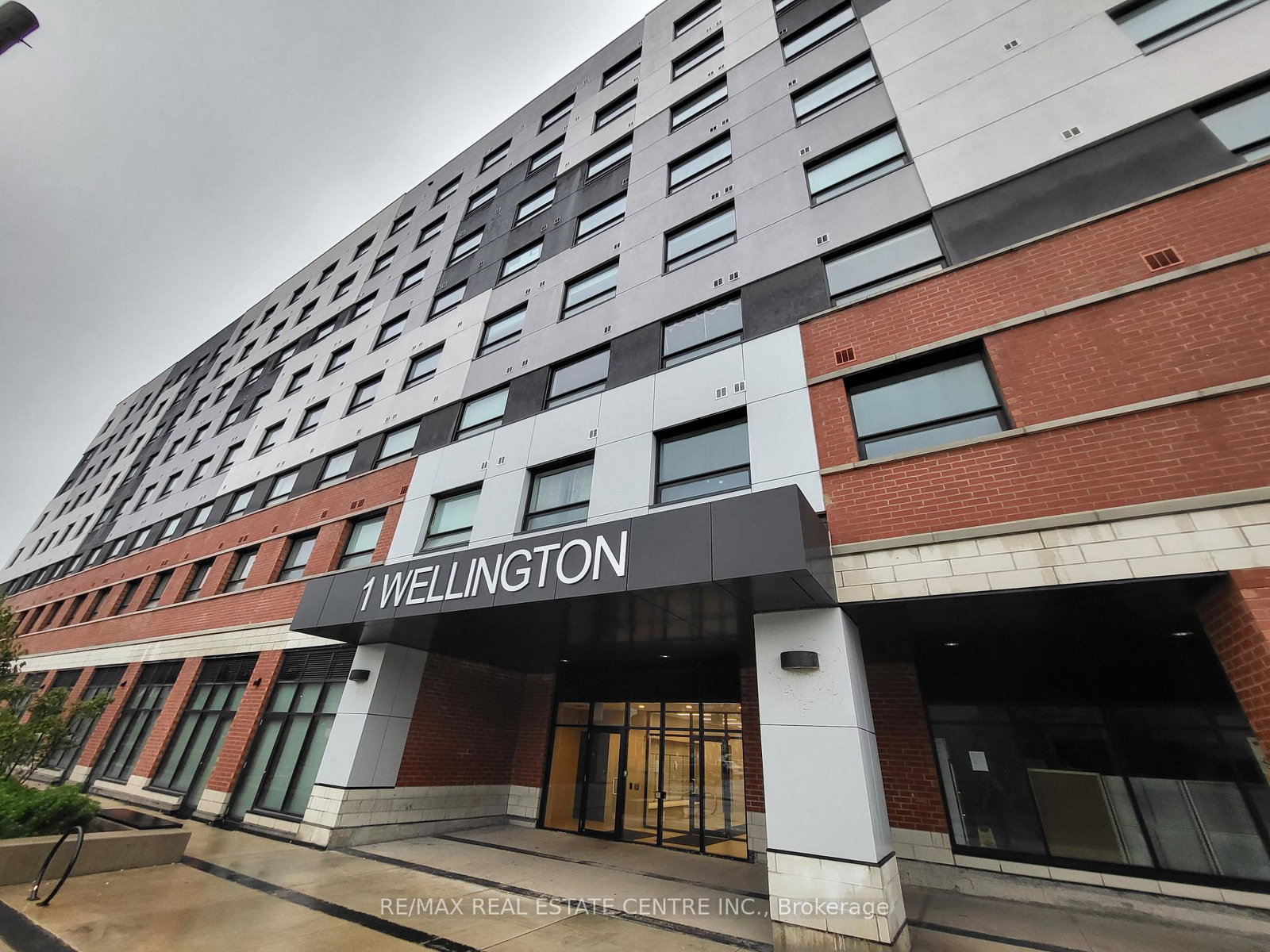 1-wellington-street-brantford-ontario-x13590042
