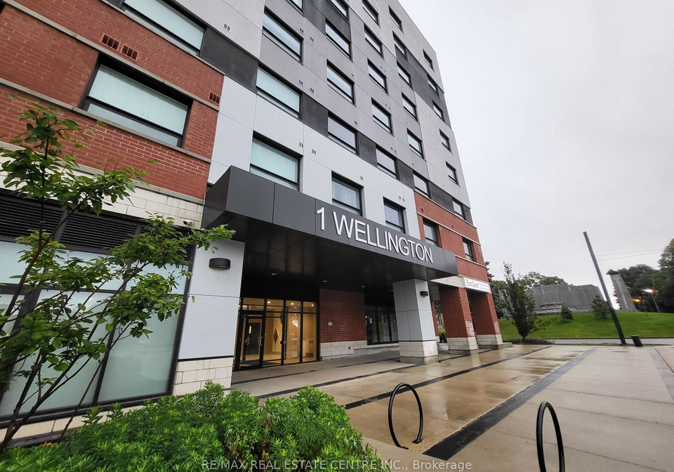 1-wellington-street-brantford-ontario-x13590042