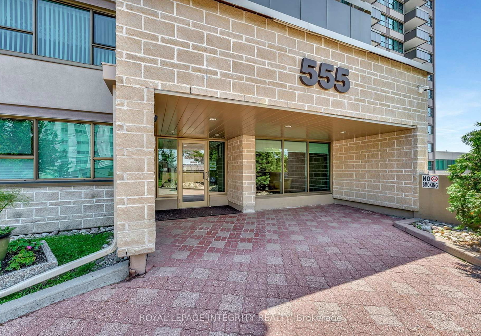 555-brittany-drive-ottawa-ontario-x13590238