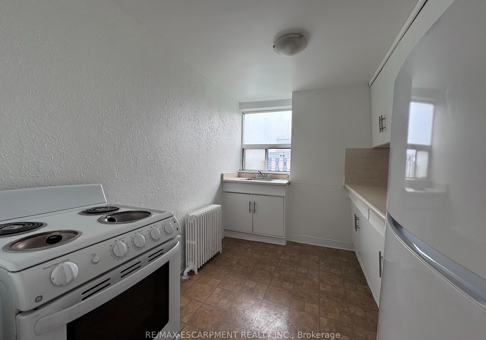 325a-james-street-s-hamilton-ontario-x13590342