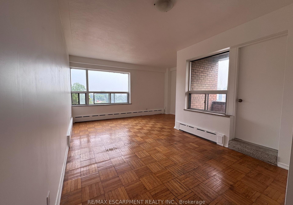 325a-james-street-s-hamilton-ontario-x13590342