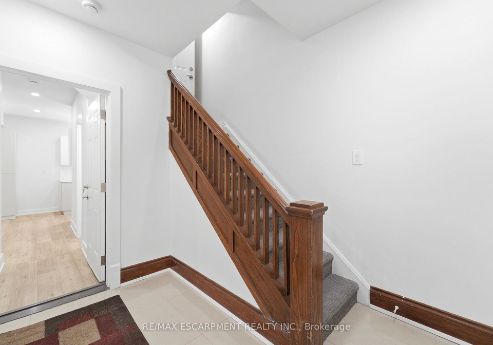 968-main-street-e-hamilton-ontario-x13590874