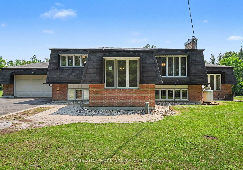 1851-ramsay-concession-12-road-mississippi-mills-ontario-x13590952