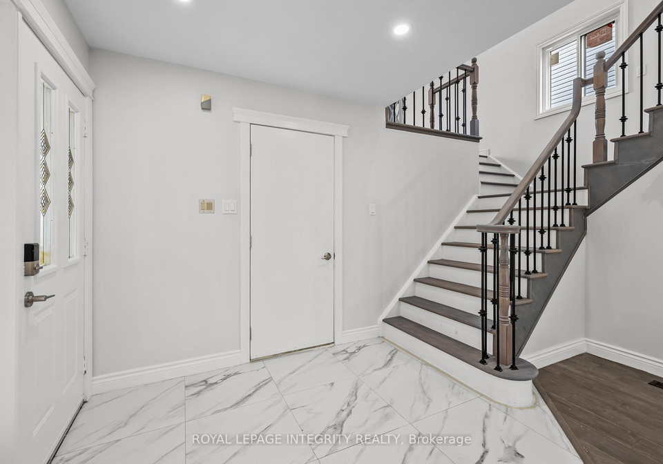 83-saddle-crescent-ottawa-ontario-x13591028