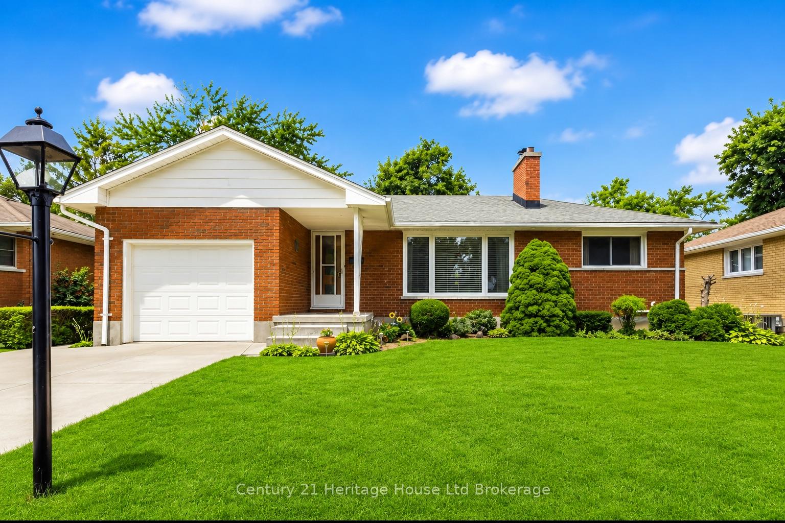 26-deveron-crescent-london-south-ontario-x13591430