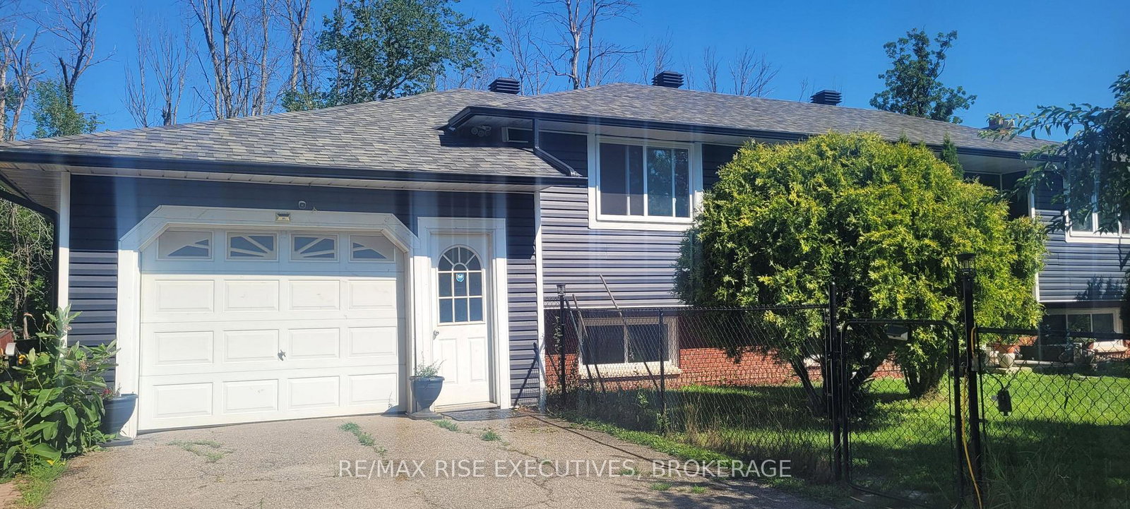 72-eric-hutcheson-road-smiths-falls-ontario-x13591798