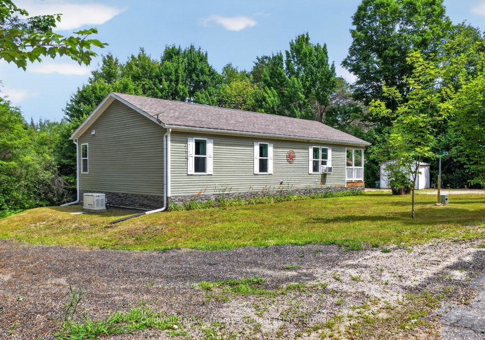 23-golf-lane-strong-ontario-x13591806