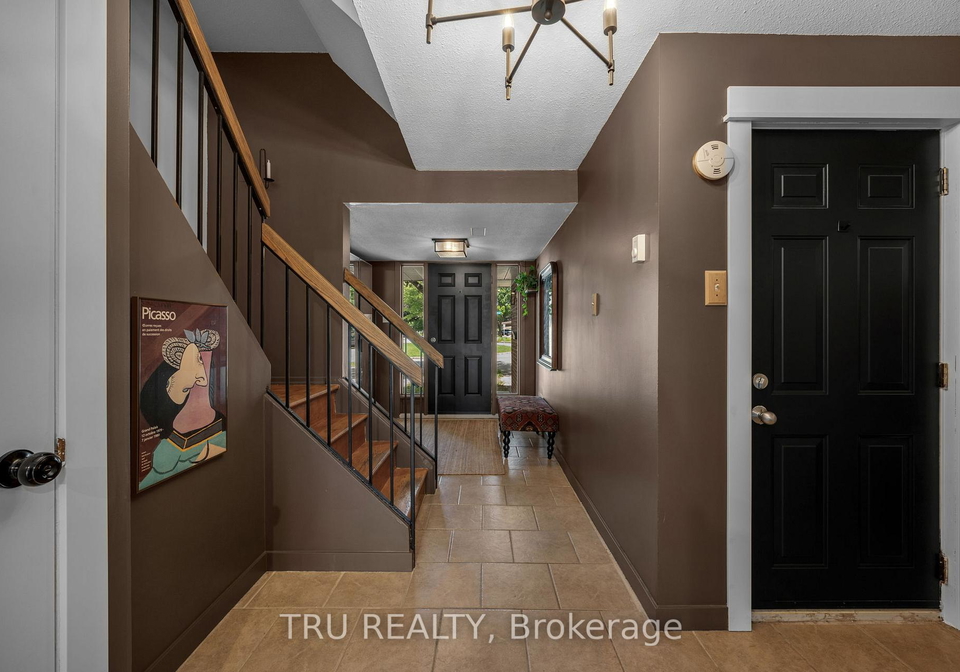 270-dalehurst-drive-ottawa-ontario-x13591878