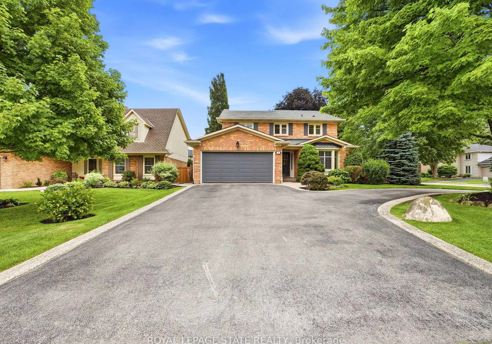 2-charterhouse-crescent-hamilton-ontario-x13591890