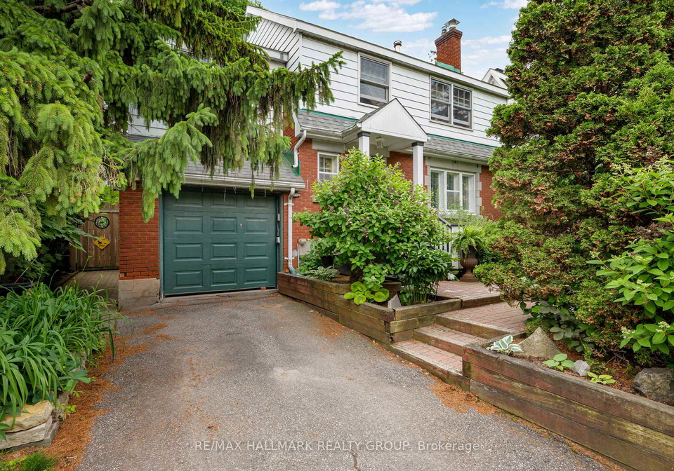 8-ruskin-street-ottawa-ontario-x13592040