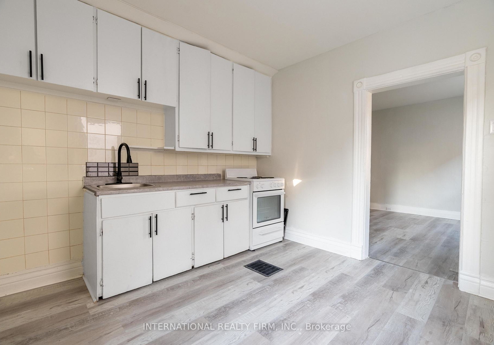 221-hamilton-road-e-london-east-ontario-x13592042