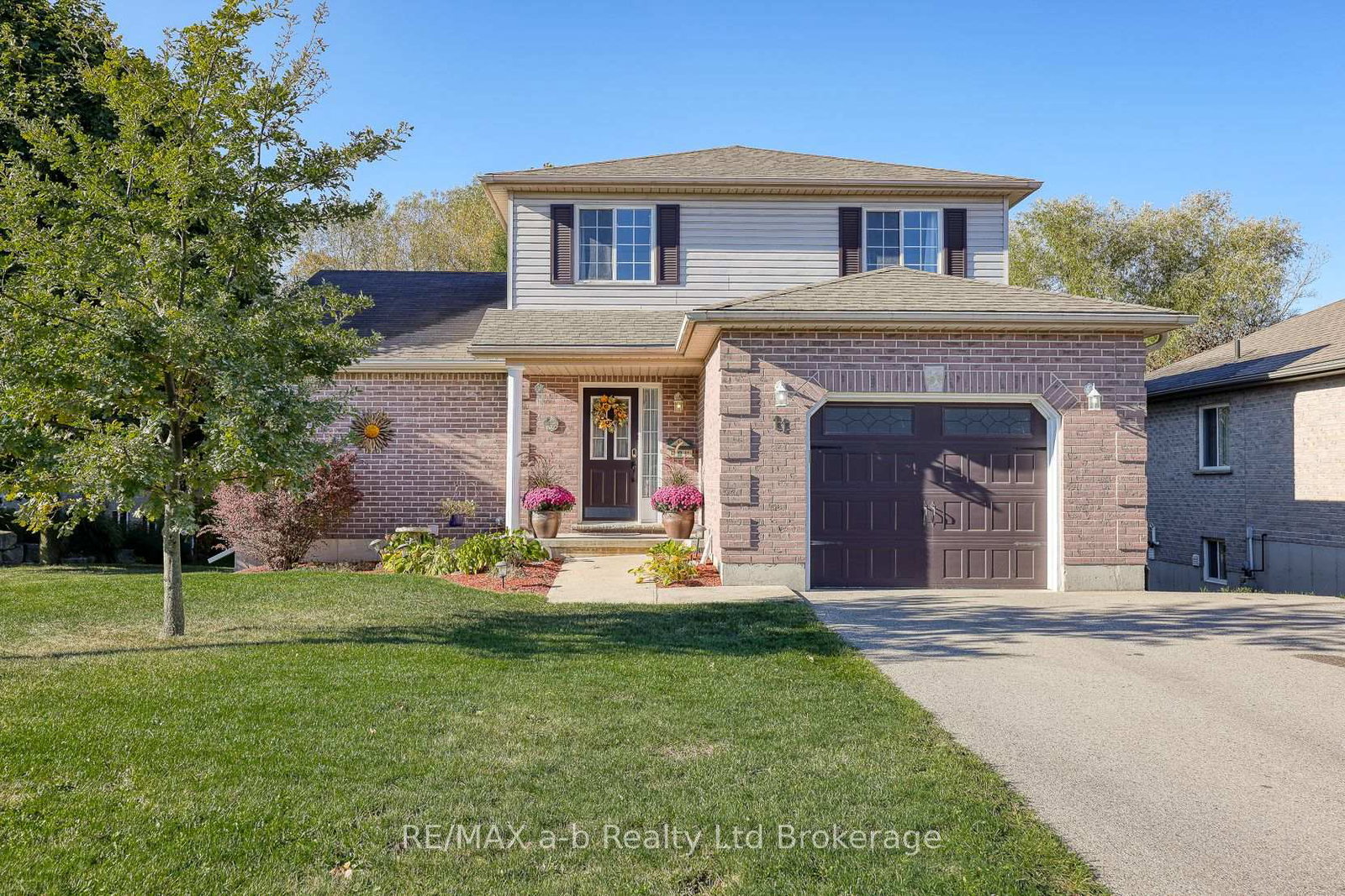 11-cornish-crescent-ingersoll-ontario-x13592058