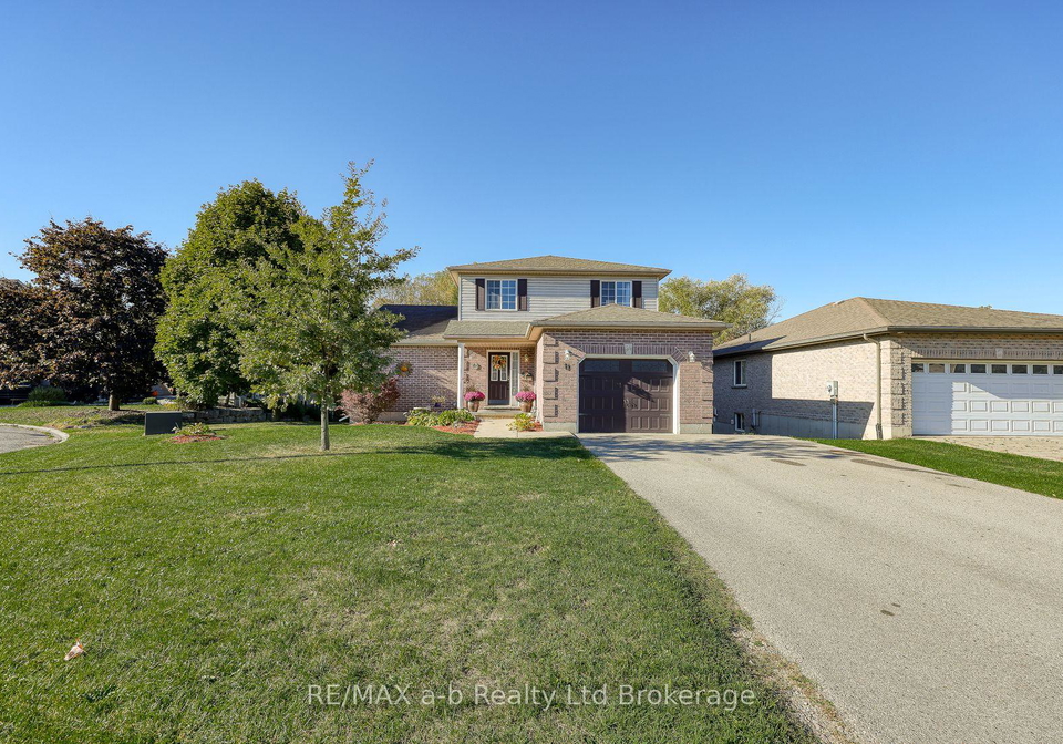 11-cornish-crescent-ingersoll-ontario-x13592058