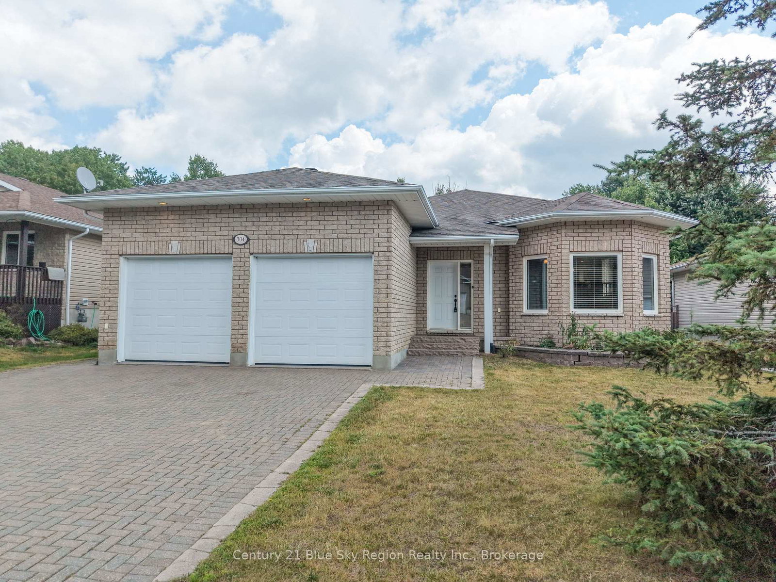 304-osprey-crescent-callander-ontario-x13592078