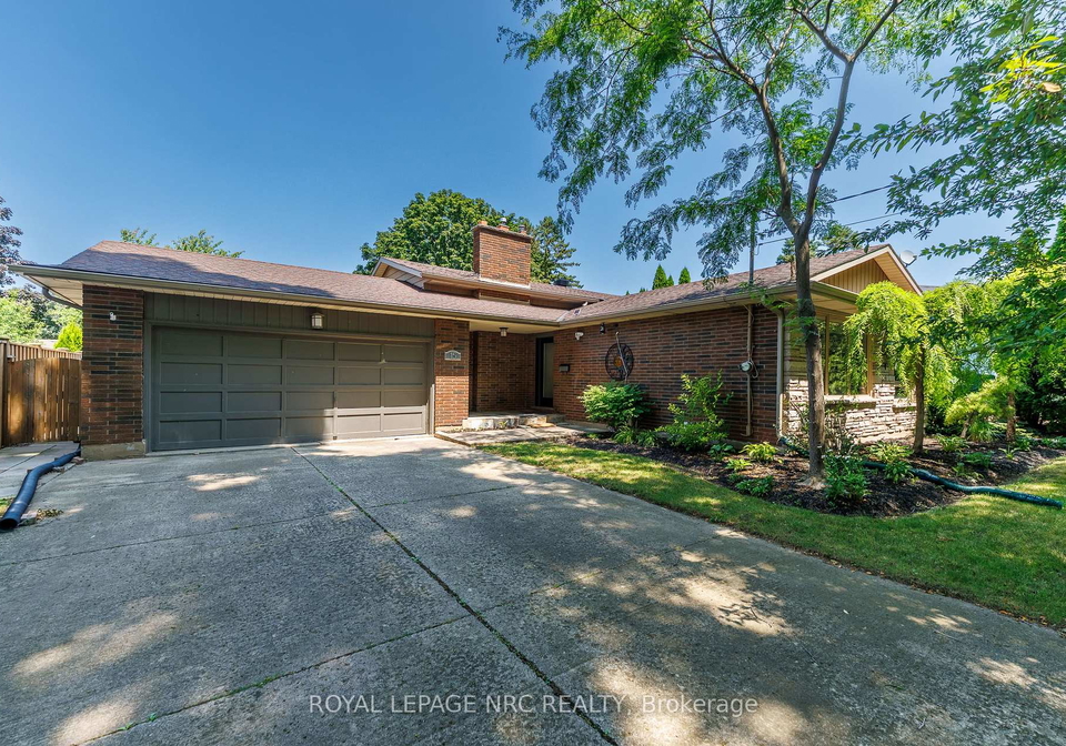 15-black-friars-road-st-catharines-ontario-x13592194
