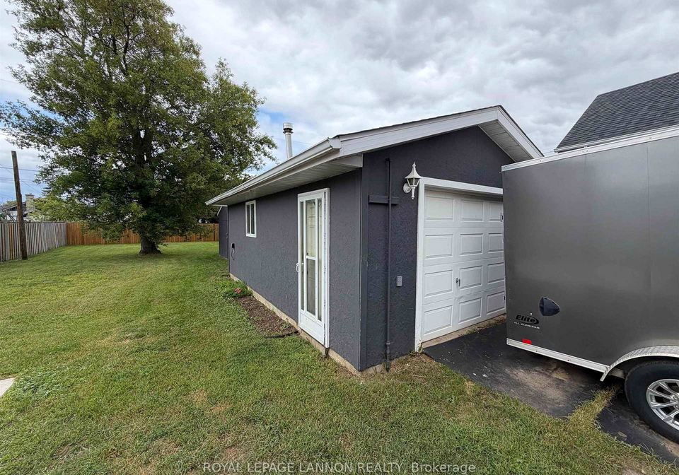 441-christina-street-e-thunder-bay-ontario-x13592308