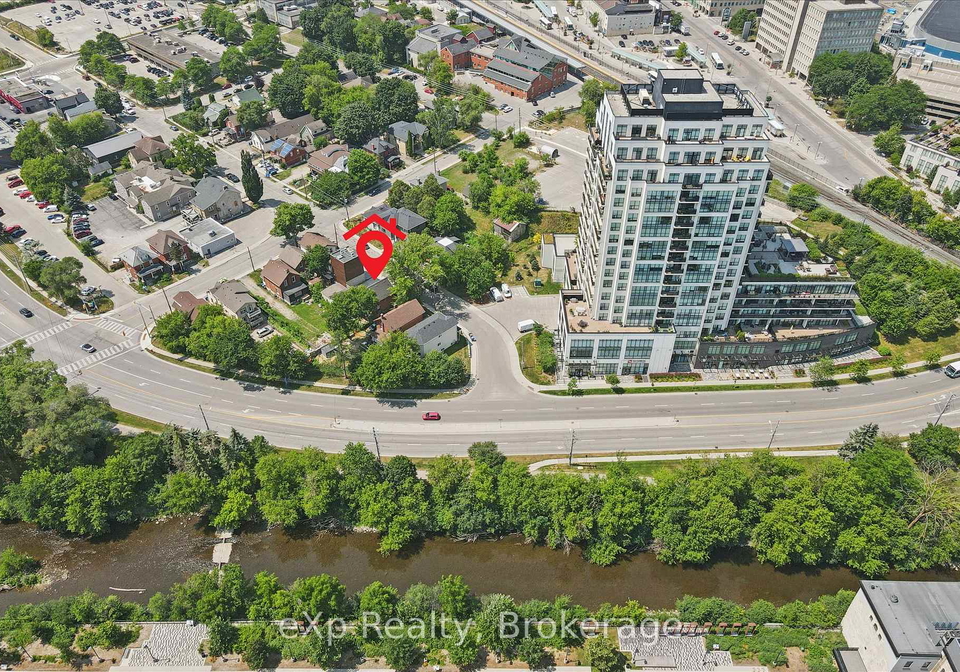 131-surrey-street-e-guelph-ontario-x13592368