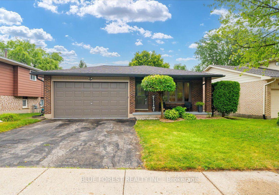 1885-aldersbrook-road-london-north-ontario-x13592382