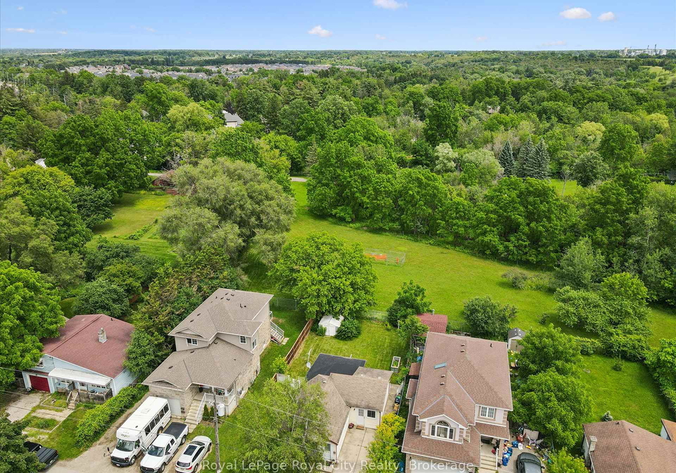 10-macville-avenue-kitchener-ontario-x13592478