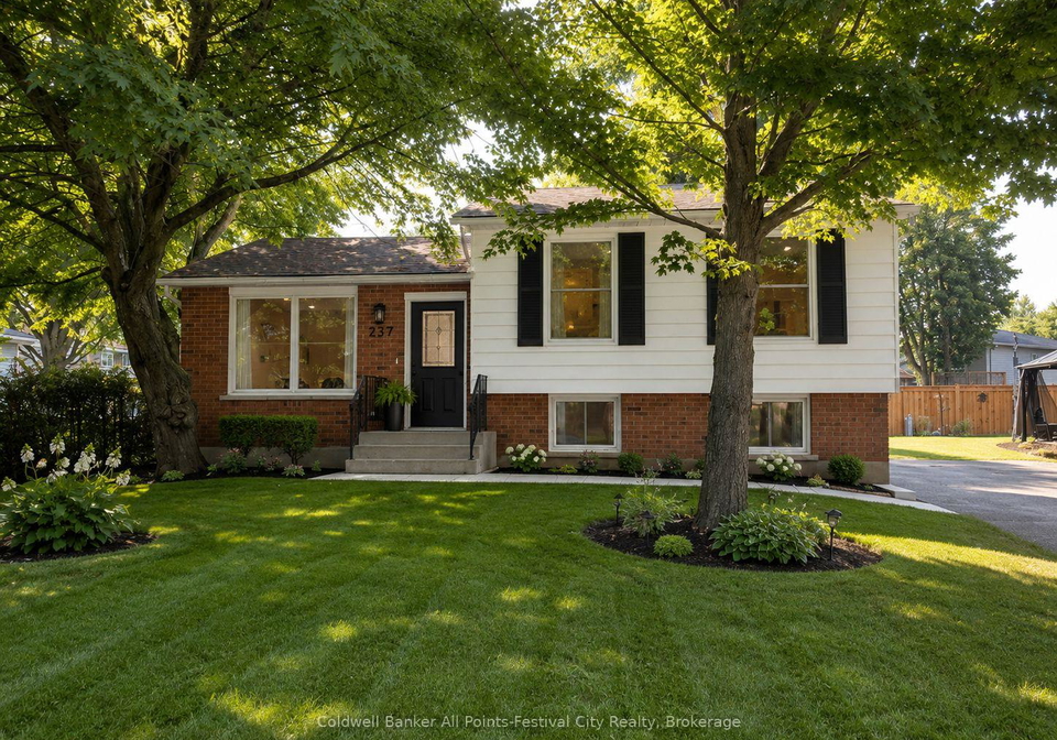237-wellington-street-west-perth-ontario-x13592538