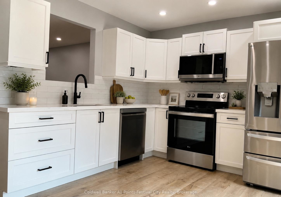 237-wellington-street-west-perth-ontario-x13592538