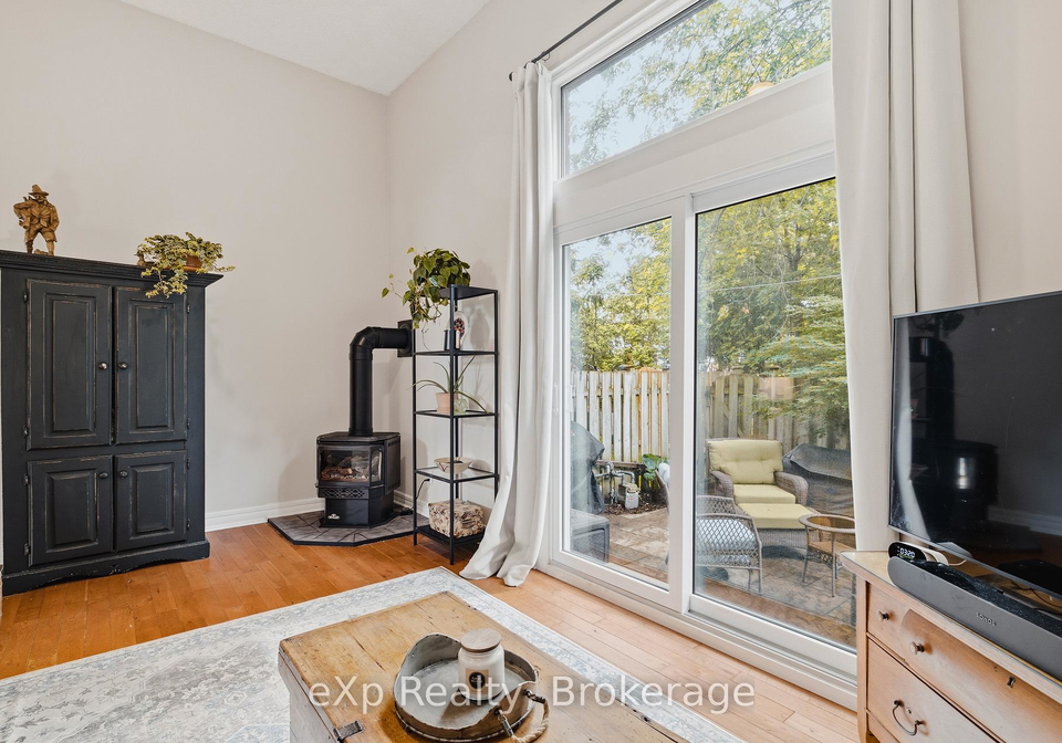 2-worton-avenue-guelph-ontario-x13592712