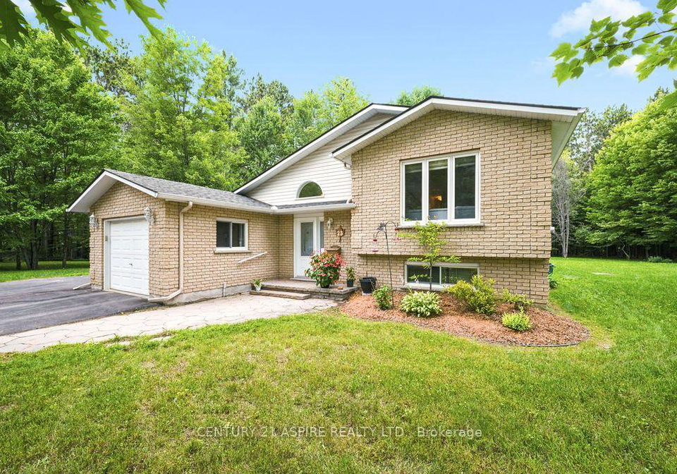 23-cardinal-crescent-petawawa-ontario-x13592762