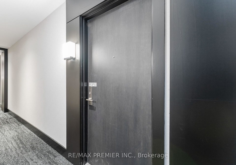 55-duke-street-w-kitchener-ontario-x13592764