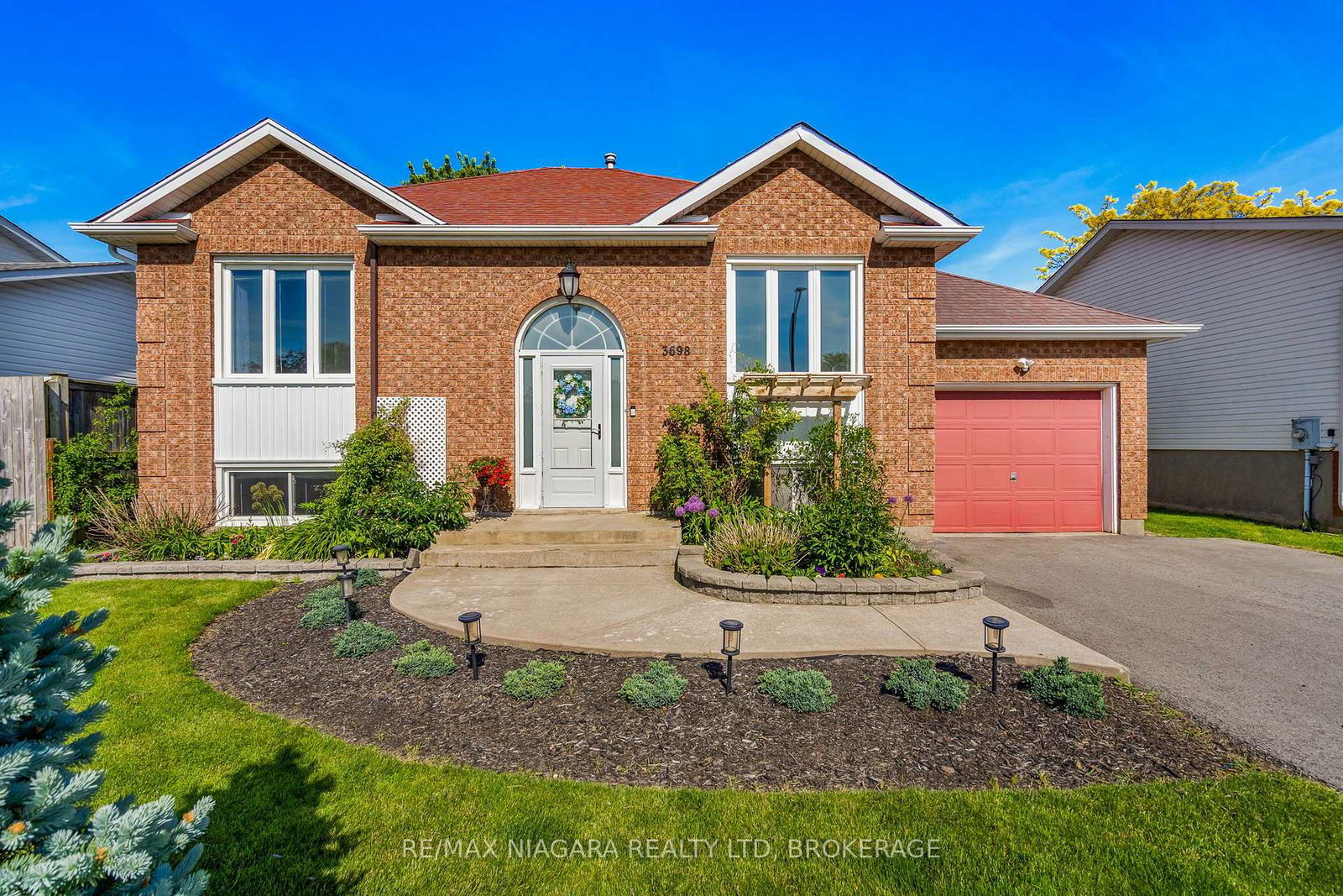 3698-sussex-lane-fort-erie-ontario-x13592902