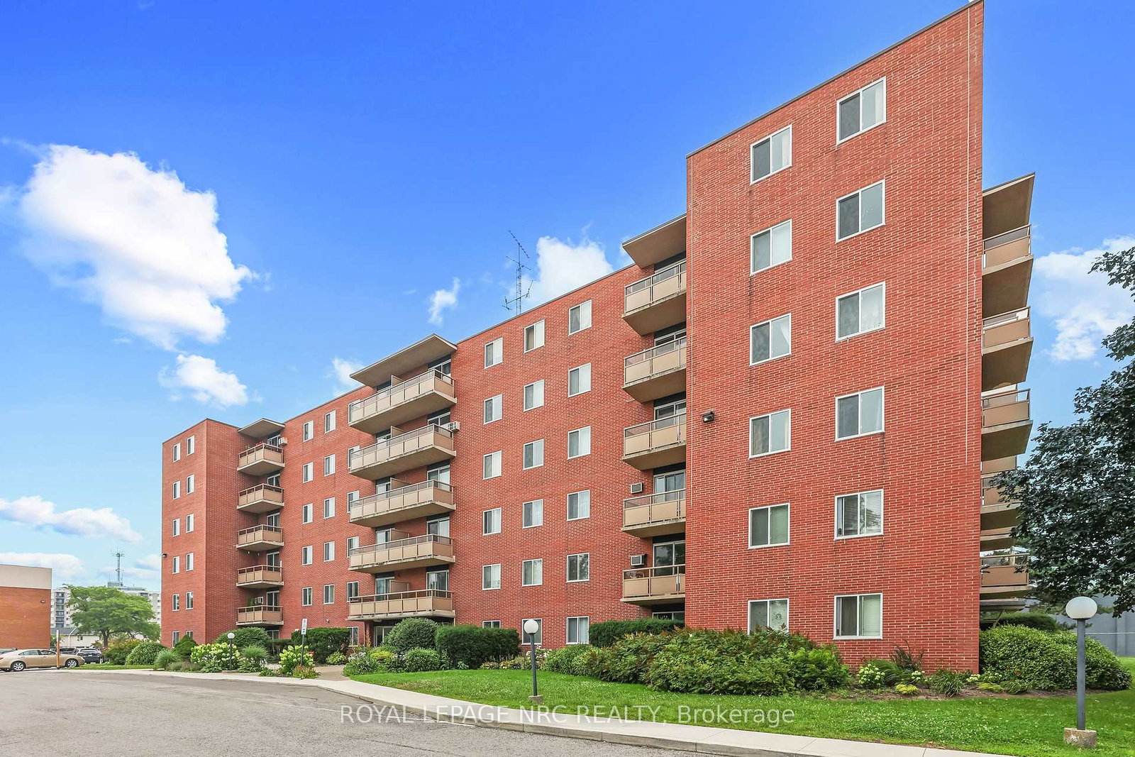 264-grantham-avenue-n-st-catharines-ontario-x13592922