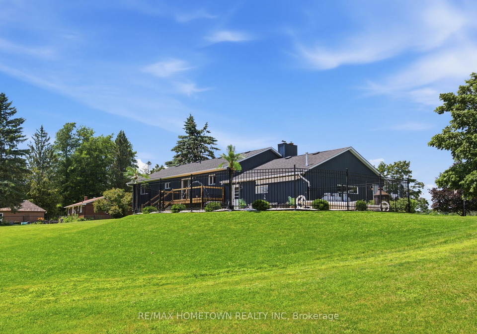 1585-county-road-2-front-of-yonge-ontario-x13593000