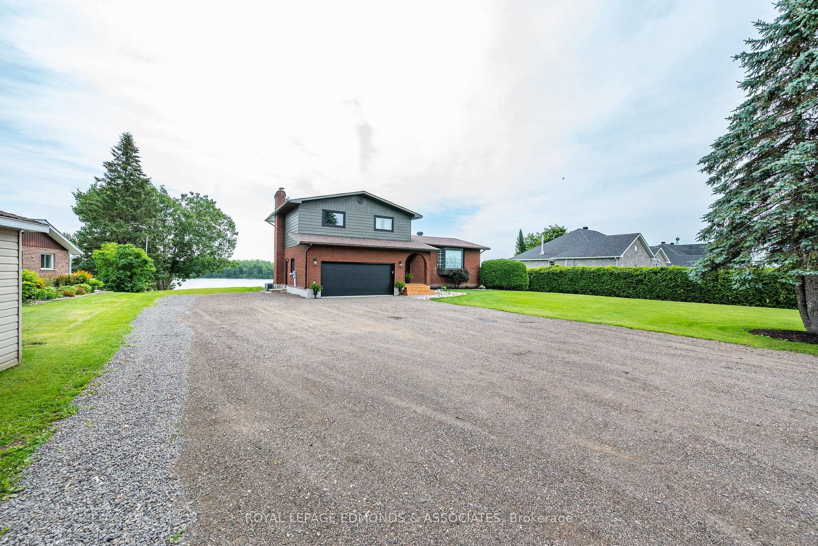 29-lachance-trail-whitewater-region-ontario-x13593012