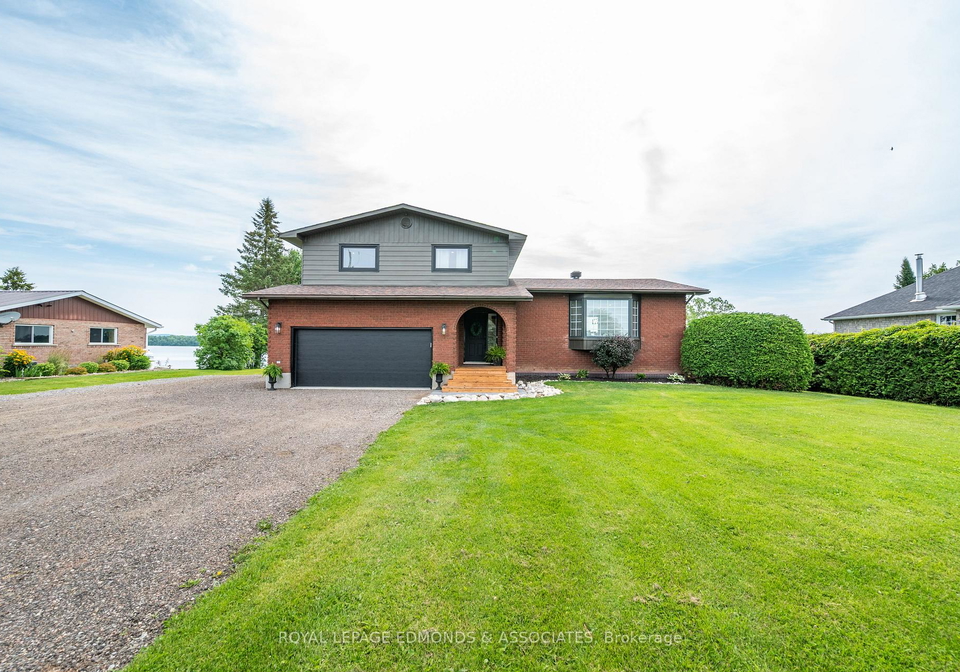29-lachance-trail-whitewater-region-ontario-x13593012