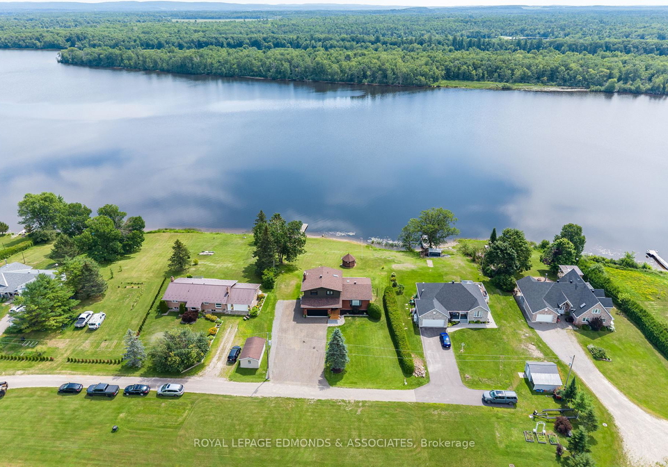 29-lachance-trail-whitewater-region-ontario-x13593012
