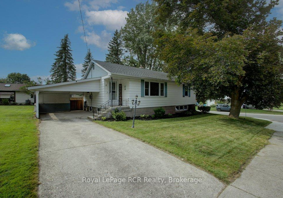 45-william-street-e-minto-ontario-x13593232