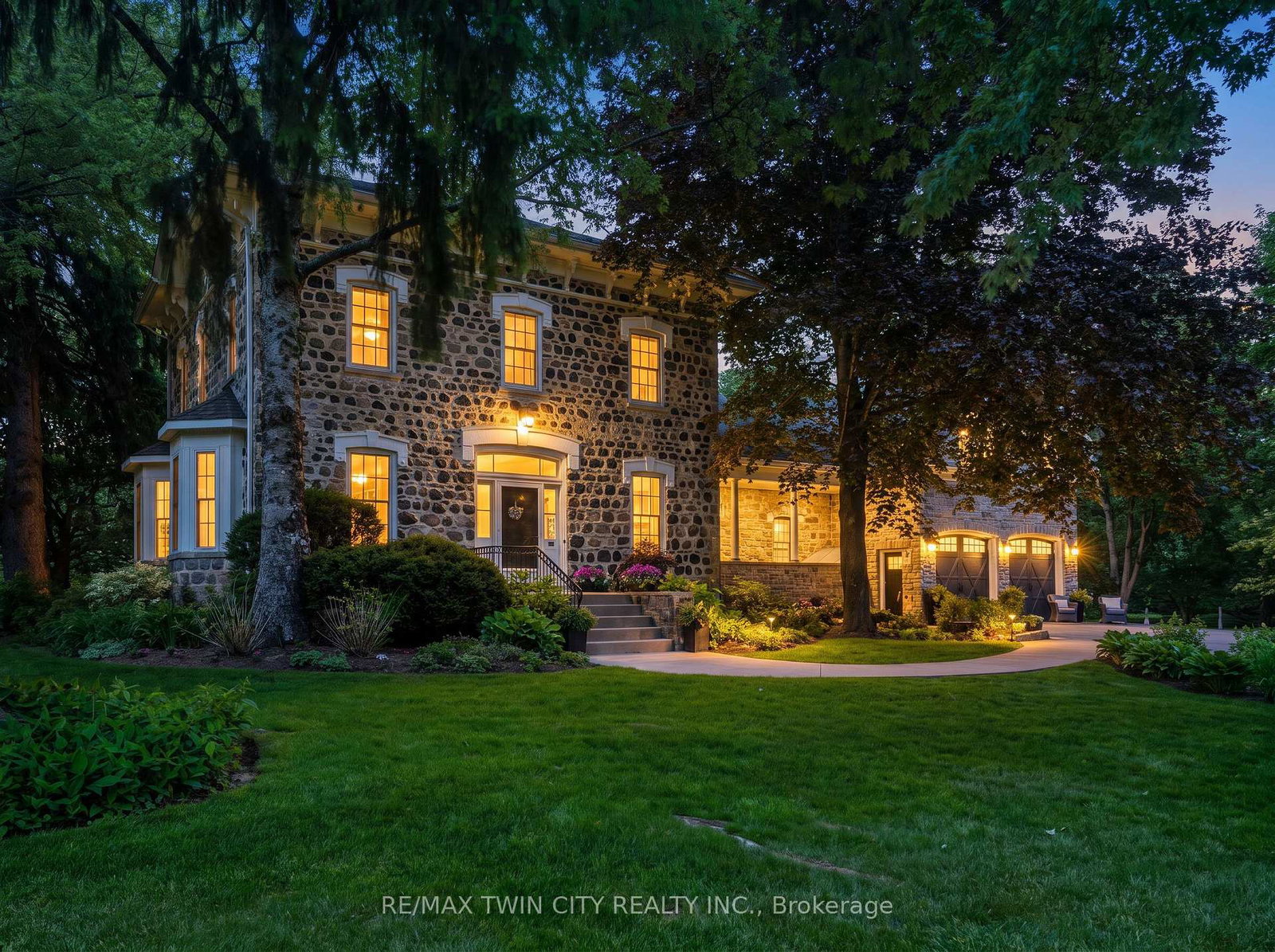 25-dunbar-street-brant-ontario-x13593272