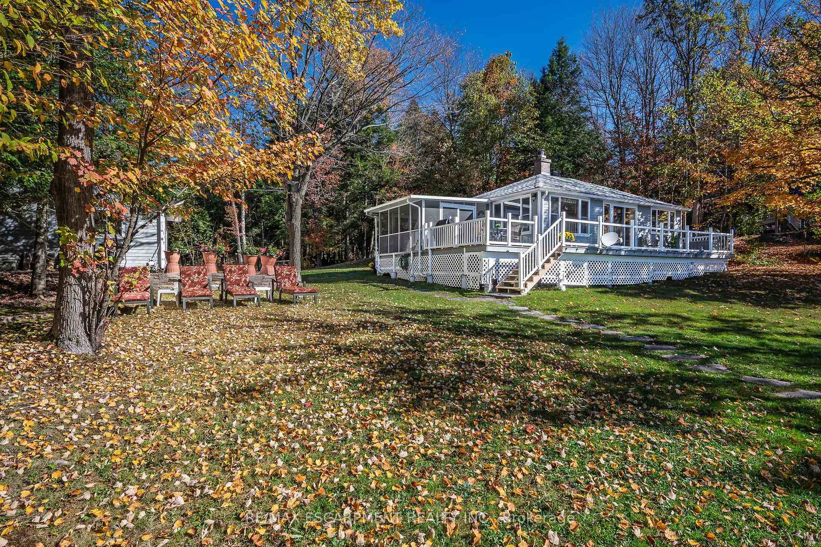 1012-armstrong-road-gravenhurst-ontario-x13593364