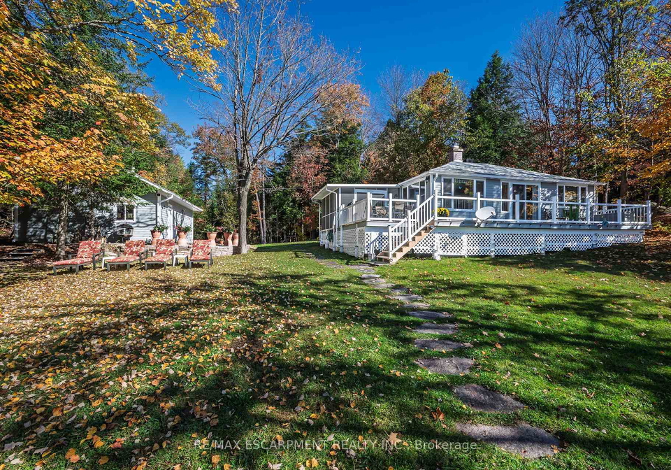 1012-armstrong-road-gravenhurst-ontario-x13593364
