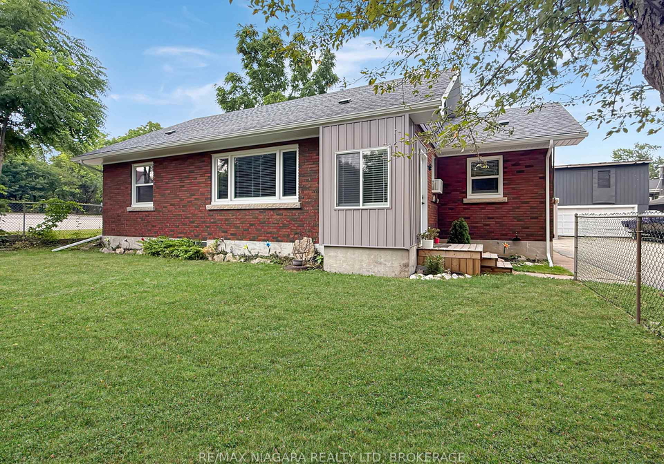 222-ridgeway-road-fort-erie-ontario-x13593382
