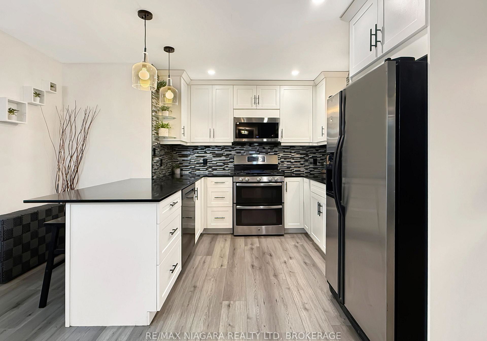 222-ridgeway-road-fort-erie-ontario-x13593382