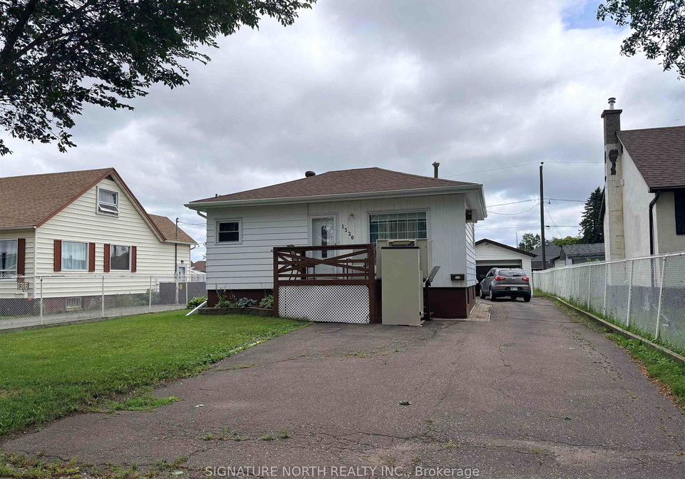 1320-wallbridge-avenue-thunder-bay-ontario-x13593390