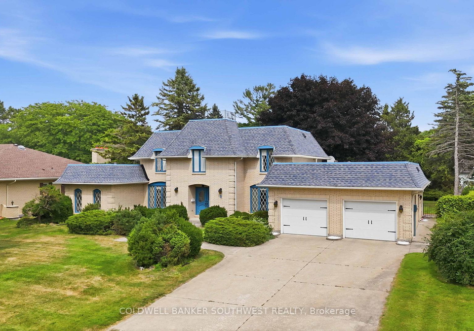 8-crestwood-place-sarnia-ontario-x13593400